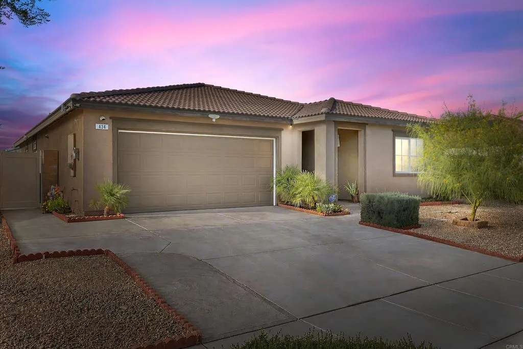 Hemet, CA 92543
