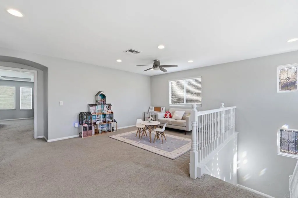 https://cdn.realtyfeed.com/cdn/127/306730739/70c06a5a0da09893ef964e4bd8c623b1.webp