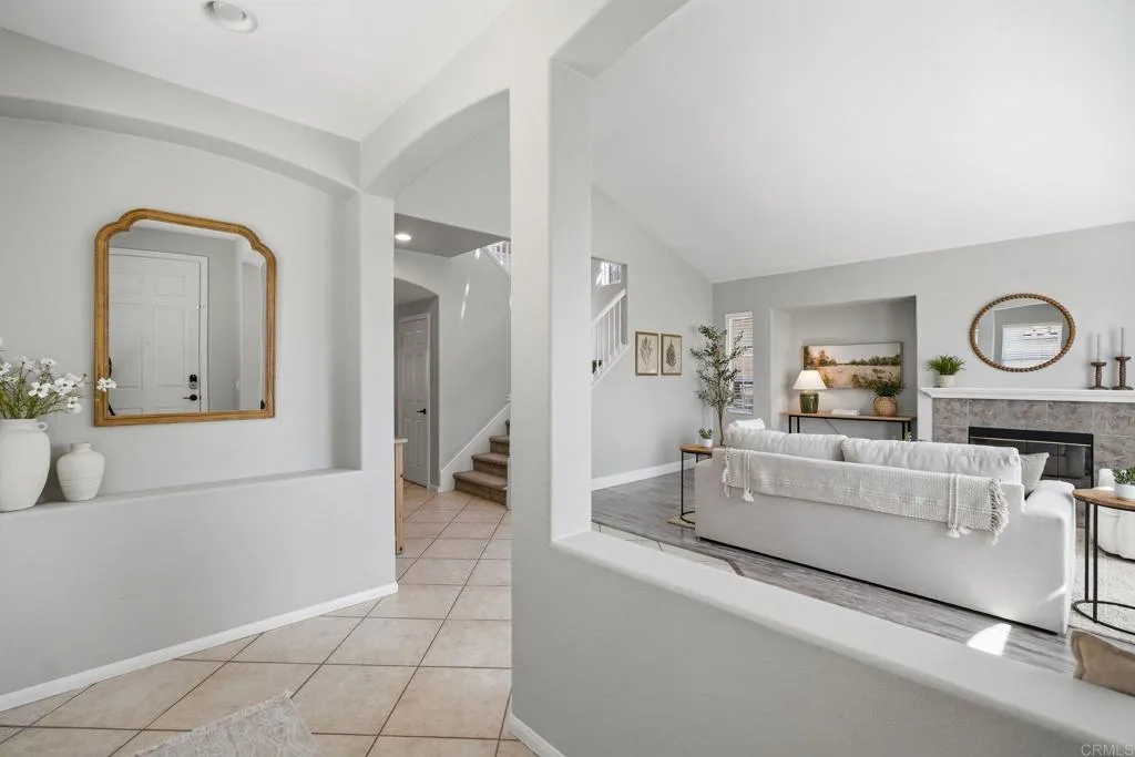 https://cdn.realtyfeed.com/cdn/127/306730739/c7ca3e4d06152897a45378cdb7943c67.webp