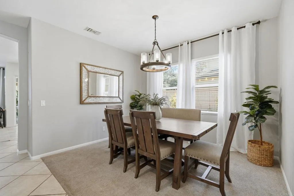 https://cdn.realtyfeed.com/cdn/127/306730739/f5714acd9ed59249bab30ce060952138.webp