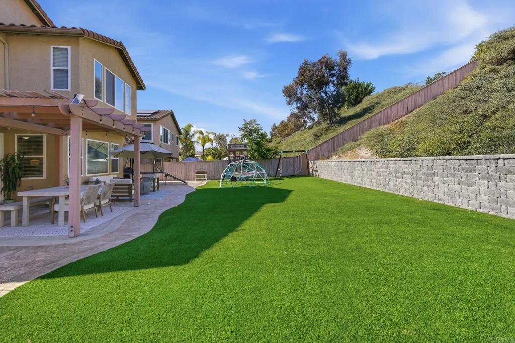 https://cdn.realtyfeed.com/cdn/127/306730739/fde85cb3b901181fb7cbbe5d570850b3.webp