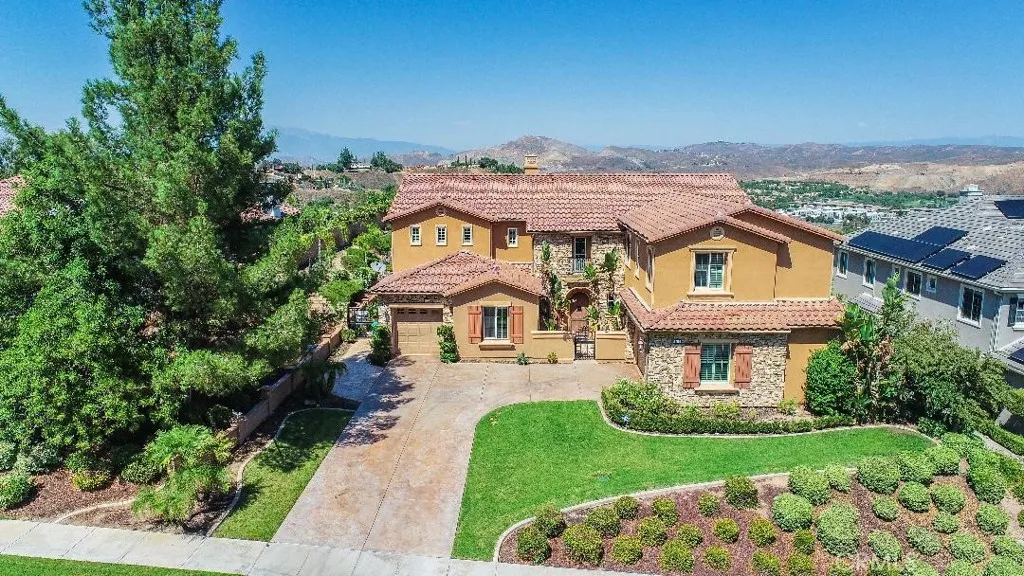 Corona, CA 92883