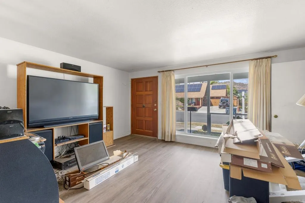 https://cdn.realtyfeed.com/cdn/127/306730773/f3e894331829e55c302d28c06793251e.webp