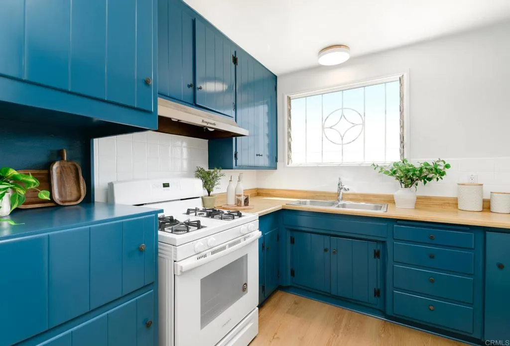 https://cdn.realtyfeed.com/cdn/127/306730783/77c895b95ef6297fc0fa6d8ab57feeeb.webp