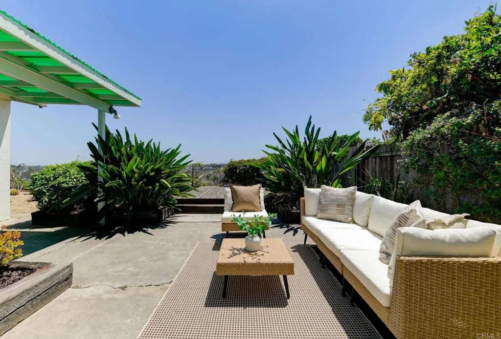 https://cdn.realtyfeed.com/cdn/127/306730783/7e09c12edce38602898780f093fc2bca.webp