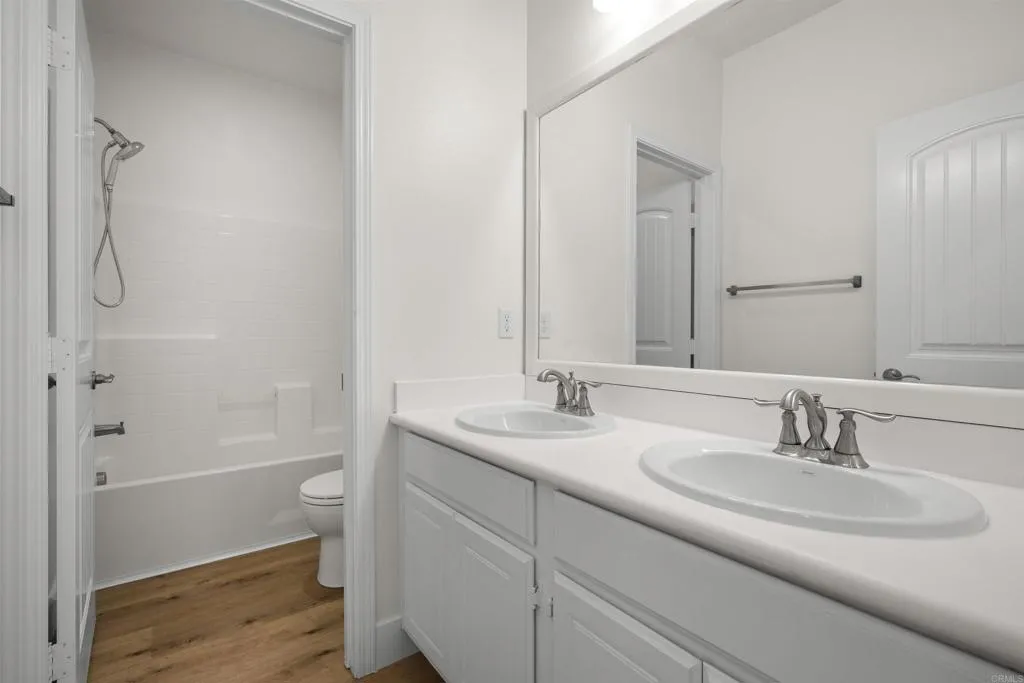 https://cdn.realtyfeed.com/cdn/127/306730849/88bb4d2ec0dc7d2693ede3ecdb5e32ba.webp