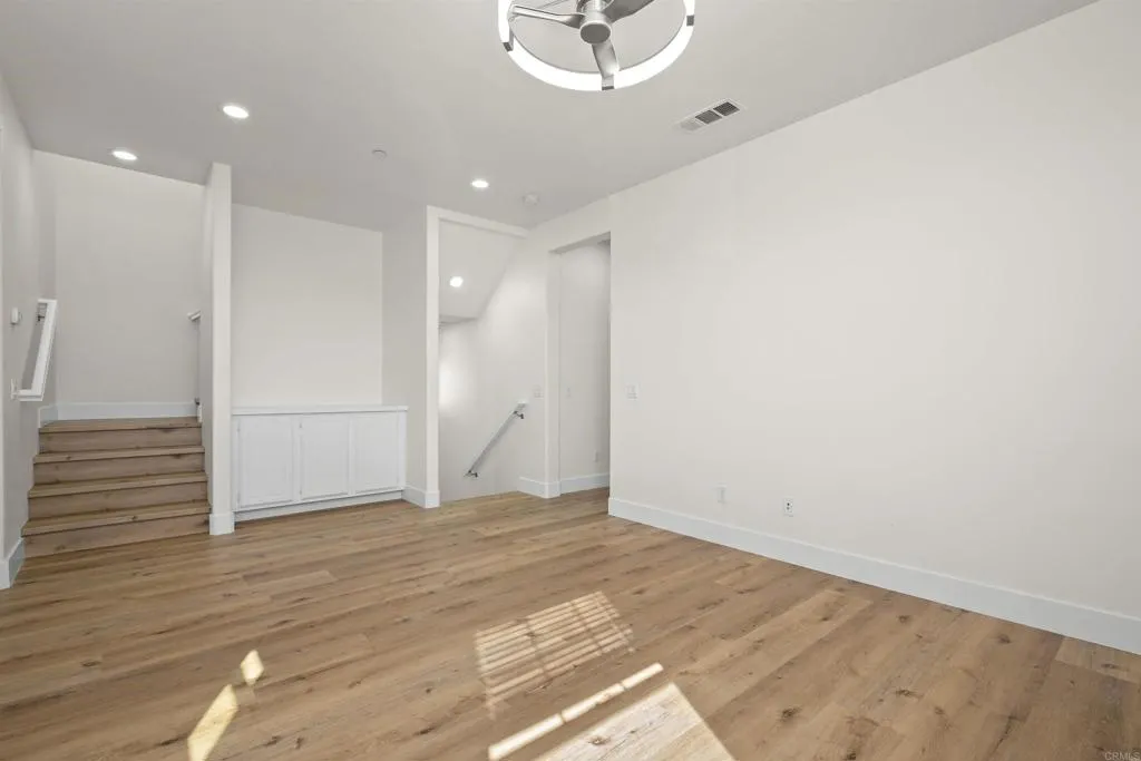 https://cdn.realtyfeed.com/cdn/127/306730849/b5876451932c8f4b7dad2eea0cb8ac2d.webp