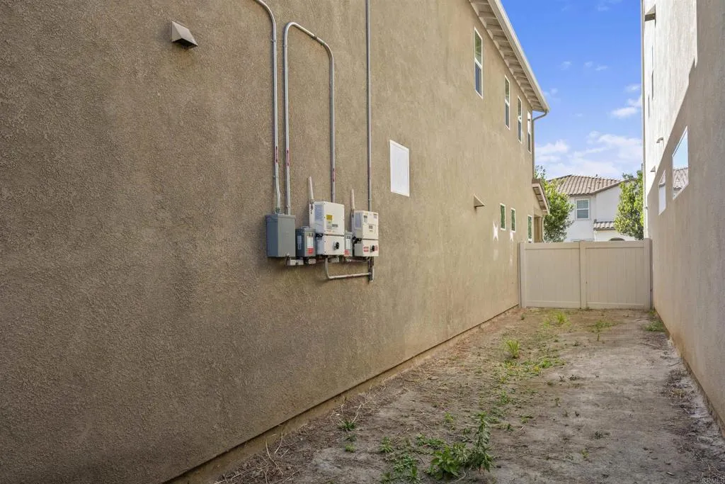 https://cdn.realtyfeed.com/cdn/127/306730849/d5fc6e11e5f1b38dde1028cf88789c94.webp