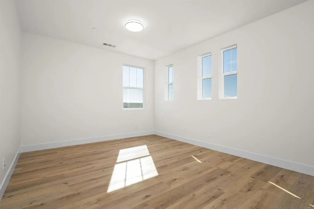 https://cdn.realtyfeed.com/cdn/127/306730849/eeccd6ba8622dc9109ba90fbd4b5475c.webp