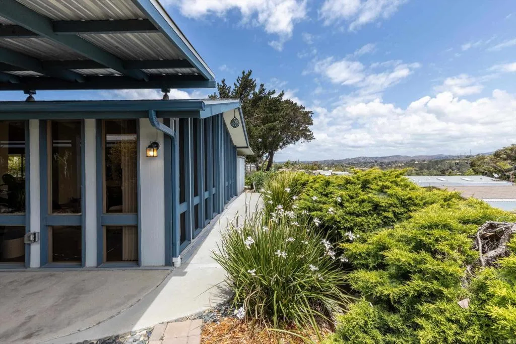 https://cdn.realtyfeed.com/cdn/127/306730876/66b0695688b0a4c81702172cc032af44.webp