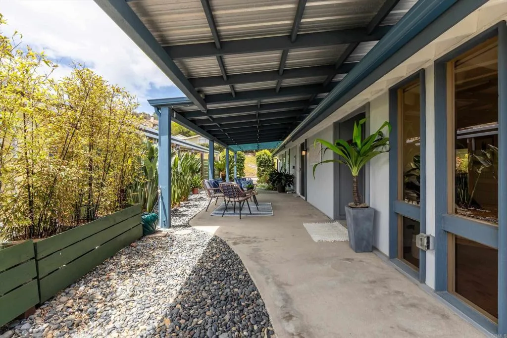 https://cdn.realtyfeed.com/cdn/127/306730876/753d38952c022f5accecd66285fa1704.webp