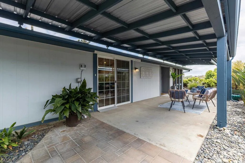 https://cdn.realtyfeed.com/cdn/127/306730876/85718de2acafe3350ffe0a51b08dd339.webp