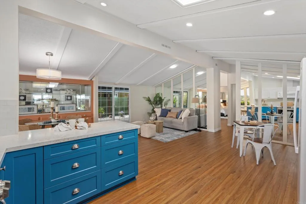 https://cdn.realtyfeed.com/cdn/127/306730876/c99ffab49366509f8d5189ad12ff336e.webp