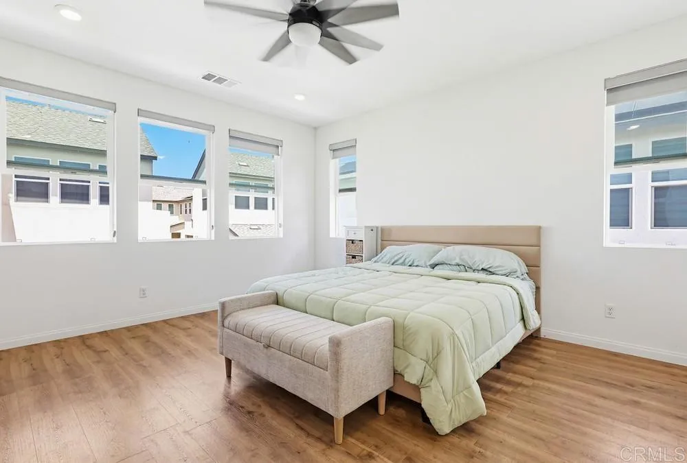 https://cdn.realtyfeed.com/cdn/127/306730886/0c4ec1d232f04183489c37a0a156d0dc.webp
