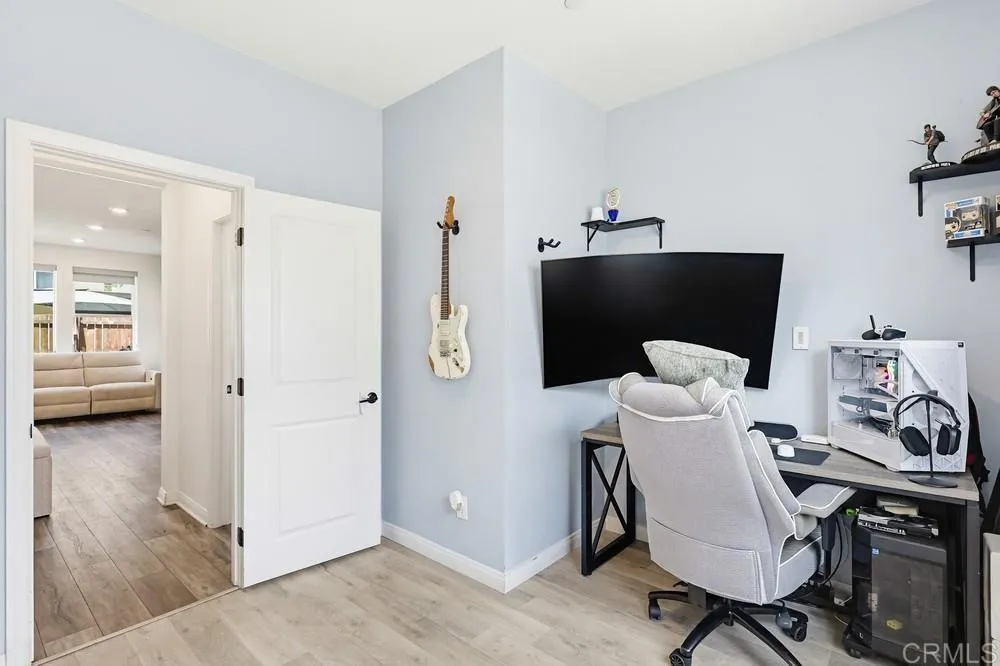 https://cdn.realtyfeed.com/cdn/127/306730886/3cb4b6f16360a25d377142d421caed20.webp