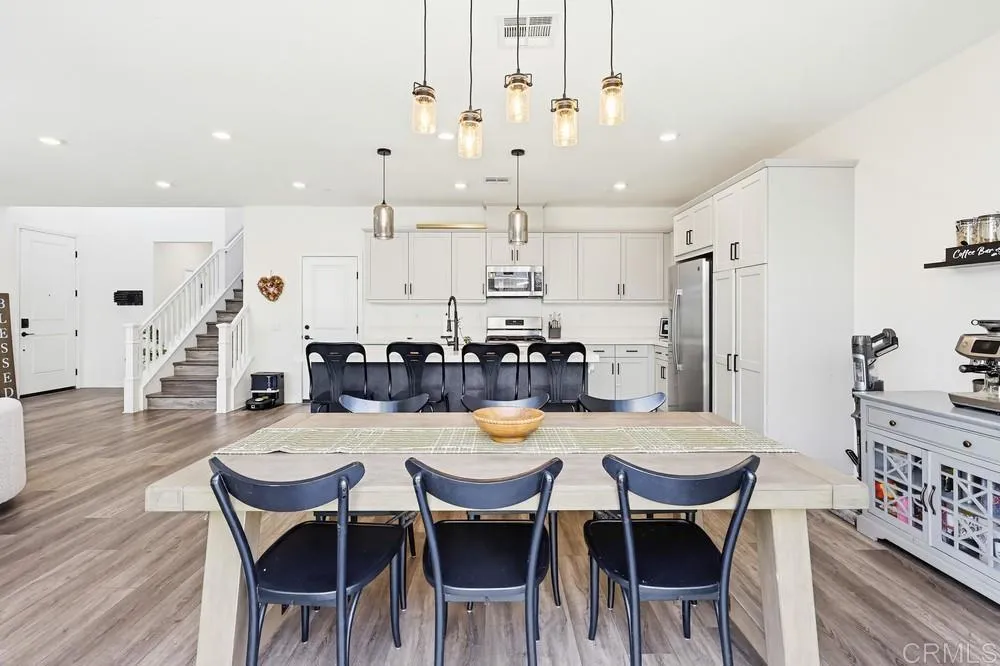 https://cdn.realtyfeed.com/cdn/127/306730886/8d0119bb898423137b6423b9db9b4a01.webp