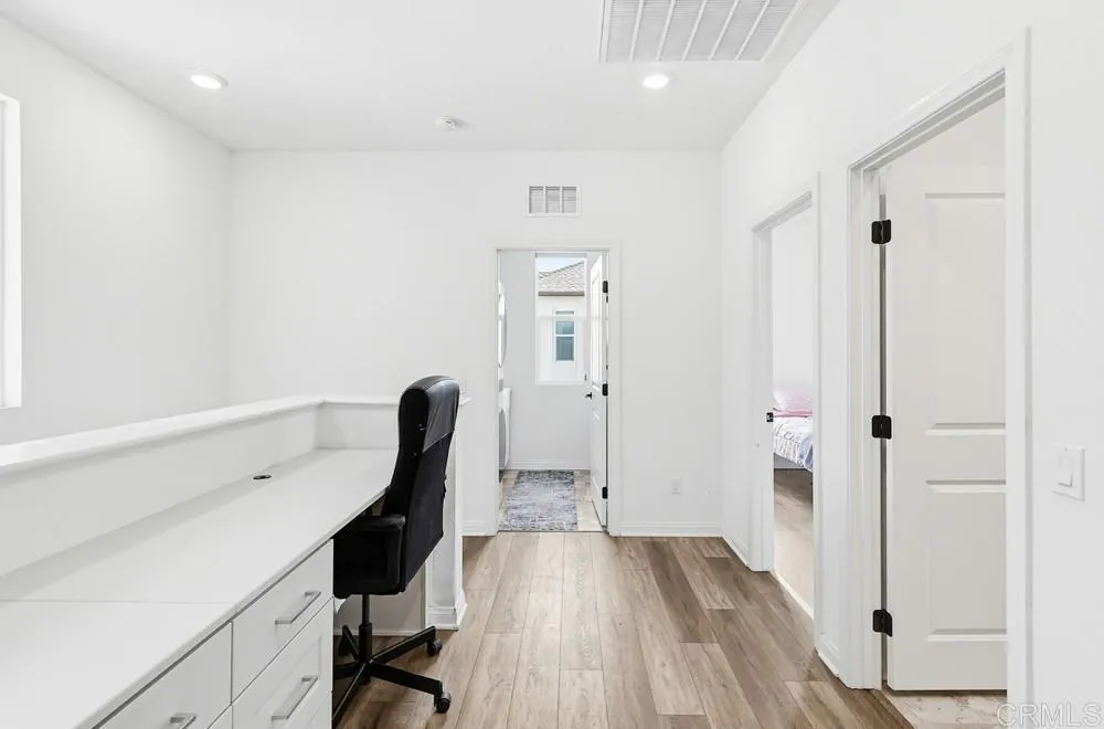 https://cdn.realtyfeed.com/cdn/127/306730886/b6e9928a89c32f8dddc73ca726abd7b6.webp