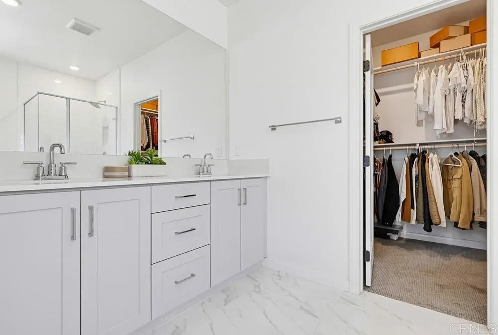 https://cdn.realtyfeed.com/cdn/127/306730886/c544ab5cb1a385a99e4ce77a1382ff39.webp