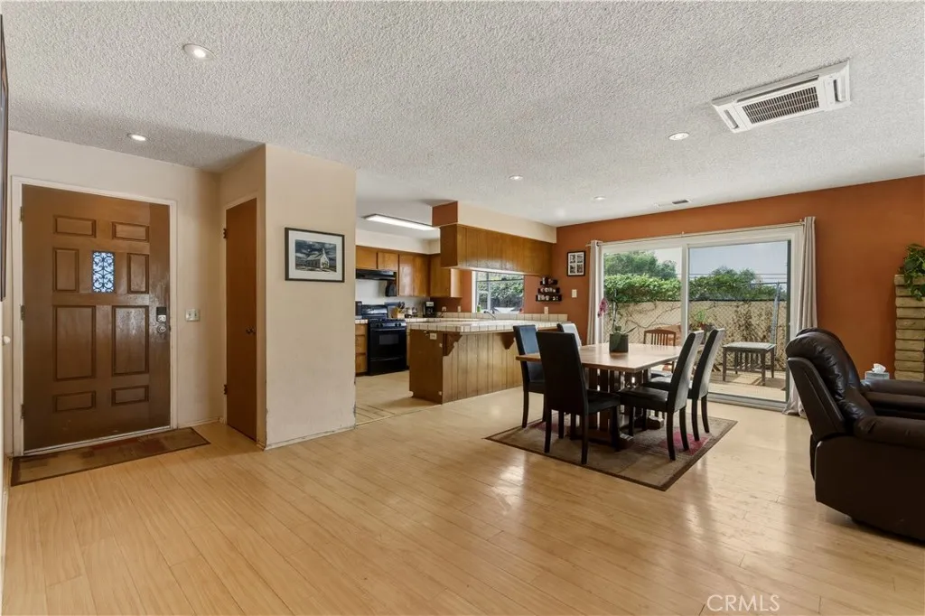 https://cdn.realtyfeed.com/cdn/127/306730894/69b6894c13ecb2d776e4fc37bd6f68ac.webp