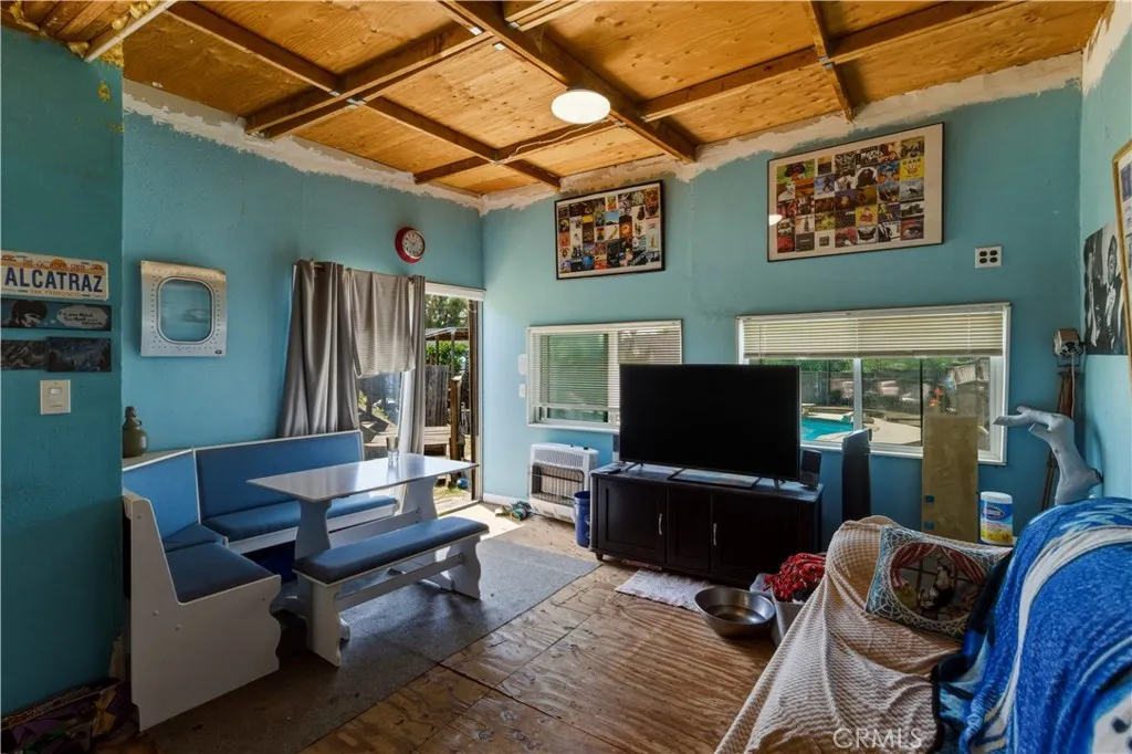 https://cdn.realtyfeed.com/cdn/127/306730894/7004e55586f082340e8d1f11d99e08ef.webp