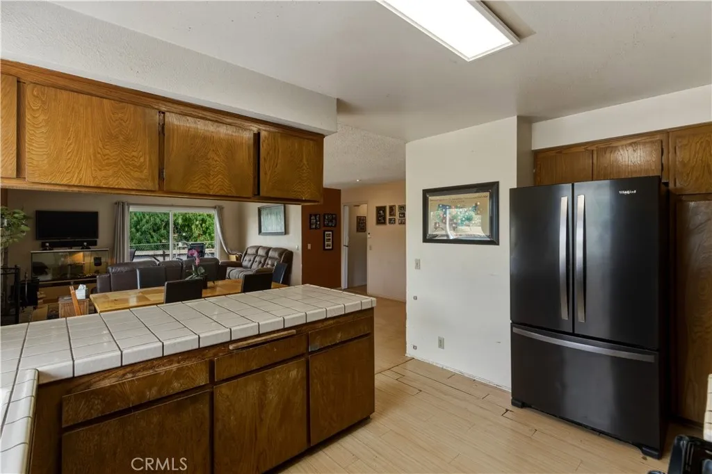 https://cdn.realtyfeed.com/cdn/127/306730894/9af35d5cd51da556937422a071c2987f.webp