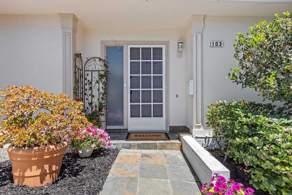 https://cdn.realtyfeed.com/cdn/127/306730903/196c8e73c89a99d1a7578464c264b131.webp