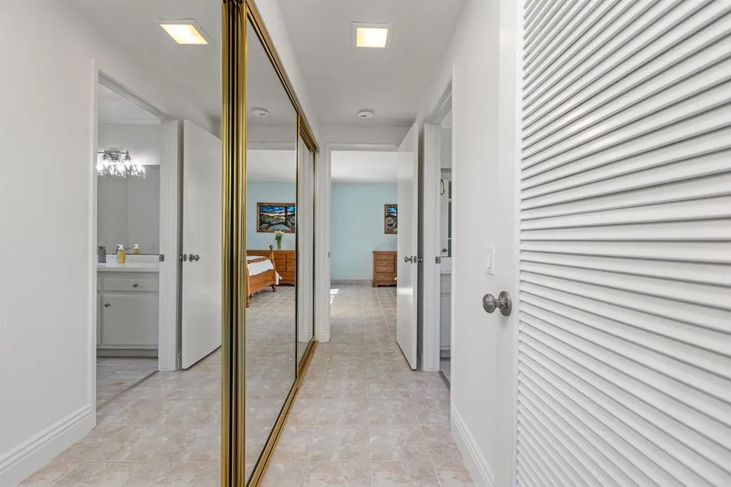 https://cdn.realtyfeed.com/cdn/127/306730903/55d2e7d0d26246a8955f7f6a35f85976.webp