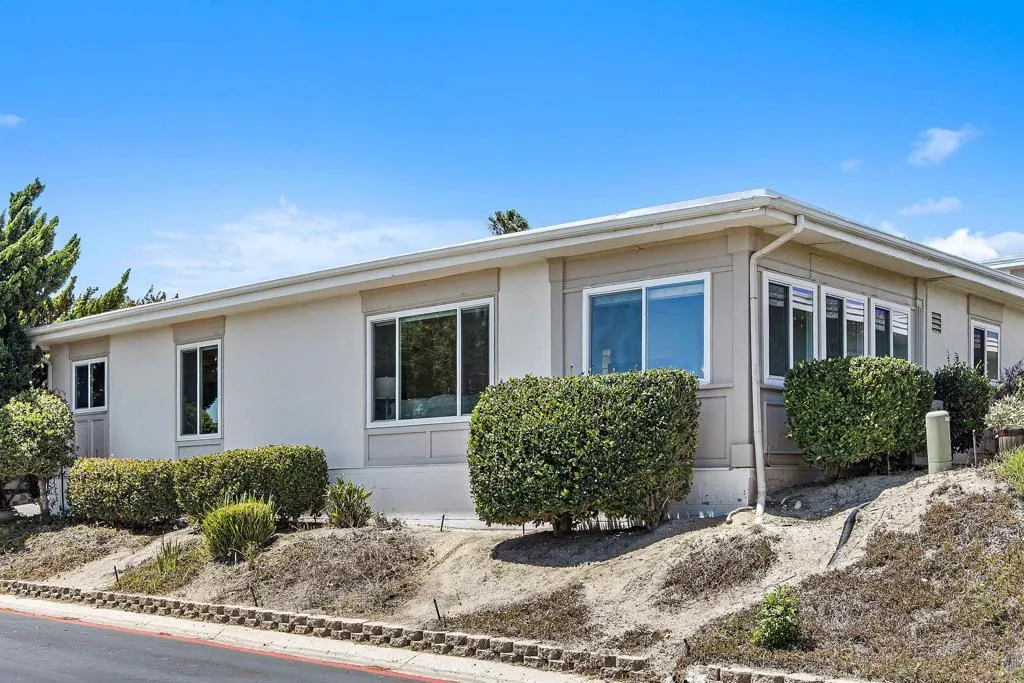 https://cdn.realtyfeed.com/cdn/127/306730903/71e6c0a889d7decc1d2cf3694fd7f141.webp