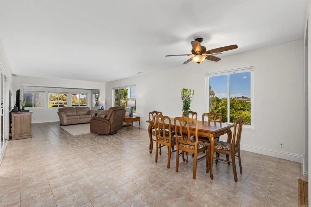 https://cdn.realtyfeed.com/cdn/127/306730903/bebca7bae7c82a6e4f64009e9ec021e1.webp