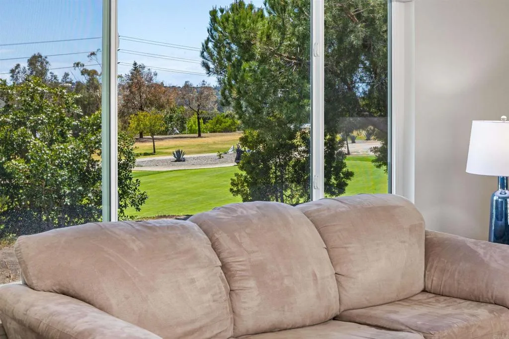 https://cdn.realtyfeed.com/cdn/127/306730903/c6bb5ddb910b9a8186a166190af73f24.webp
