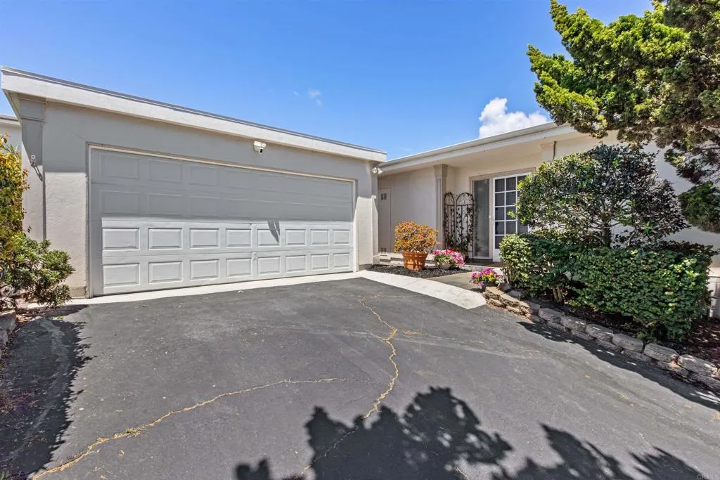 https://cdn.realtyfeed.com/cdn/127/306730903/c9d747ddbfc058c88beae5375d5b7cbd.webp