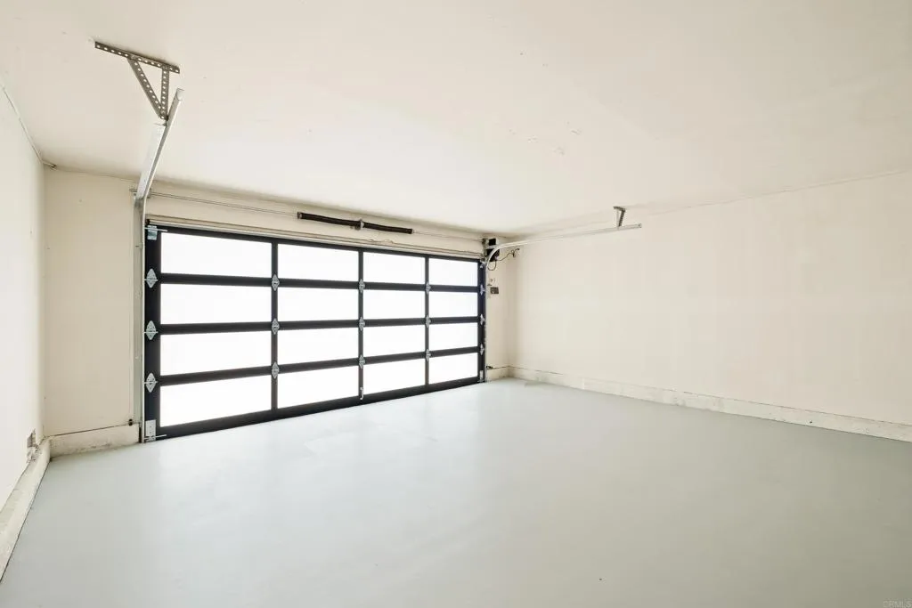 https://cdn.realtyfeed.com/cdn/127/306730909/567c22951ba2adea4dec2272d991ce6a.webp