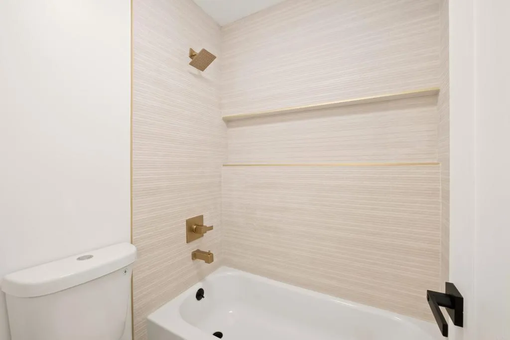 https://cdn.realtyfeed.com/cdn/127/306730909/7dcc8199ae484935b003065c8a585aa1.webp