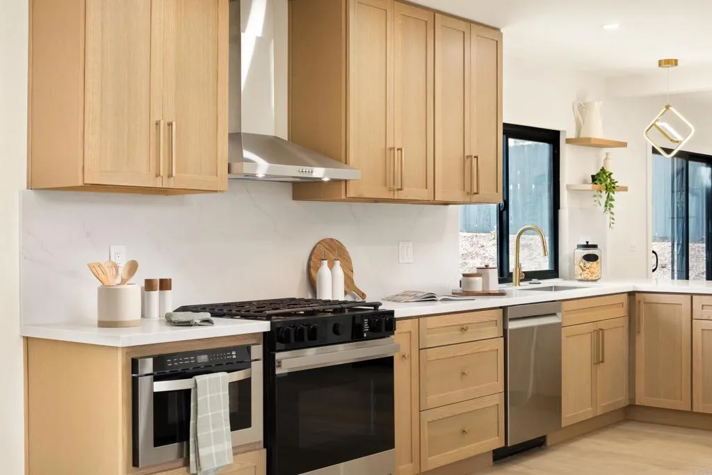 https://cdn.realtyfeed.com/cdn/127/306730909/89748bc4e03a254a387c54578f88409d.webp