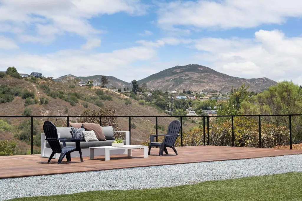https://cdn.realtyfeed.com/cdn/127/306730909/f8c30681cc182a5b0b87cca074aef689.webp