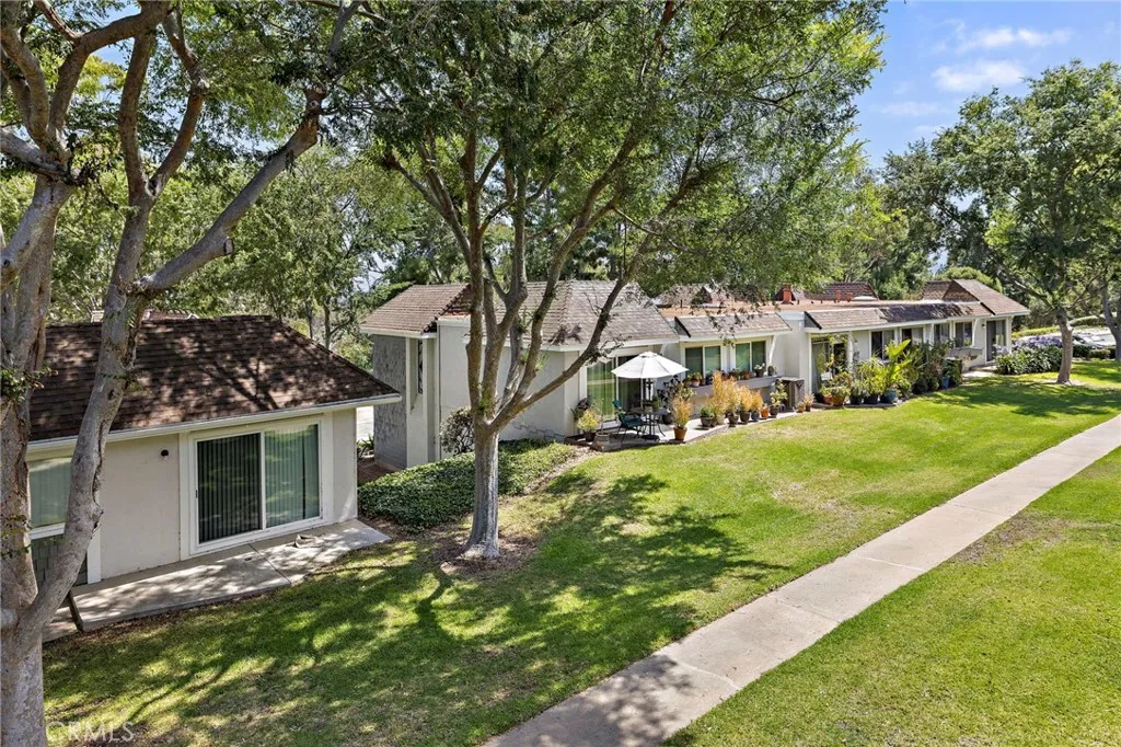22311 Caminito Arroyo Seco, Laguna Hills, CA 92653 - Photo 3 of 31, Laguna Hills, CA