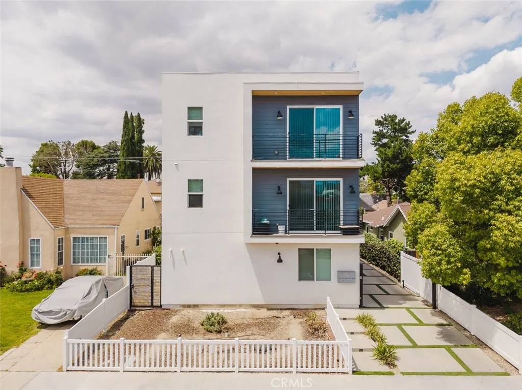 North Hollywood, CA 91601