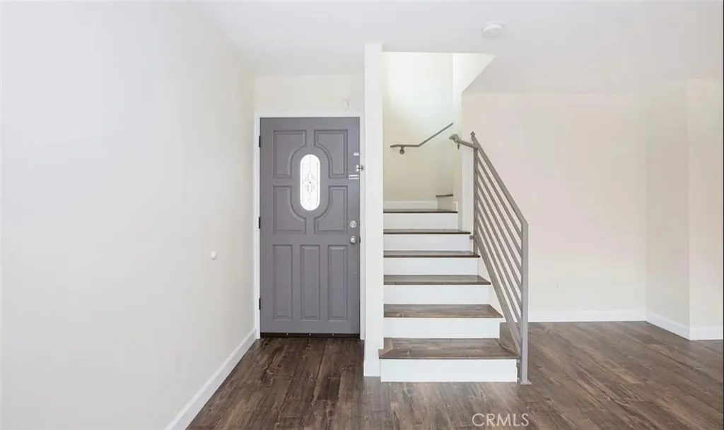 242 W Linden Ave. Unit 201, Burbank, CA 91502 - Photo 5 of 14, Burbank, CA