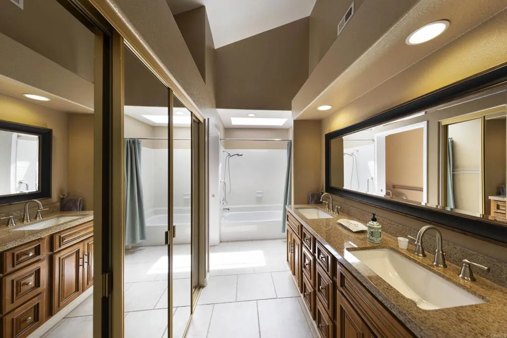 https://cdn.realtyfeed.com/cdn/127/306730975/33dc5ac170c258a9587adf7adbdf8341.webp