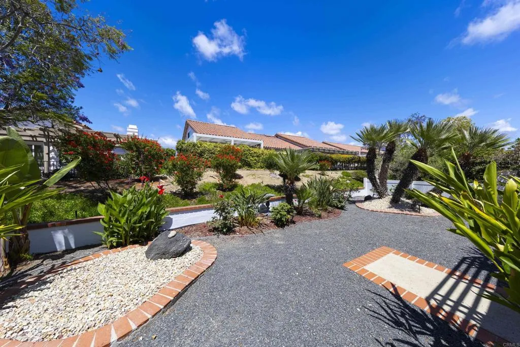 https://cdn.realtyfeed.com/cdn/127/306730975/b1d40141d500c7fbb64d52a3d174d626.webp