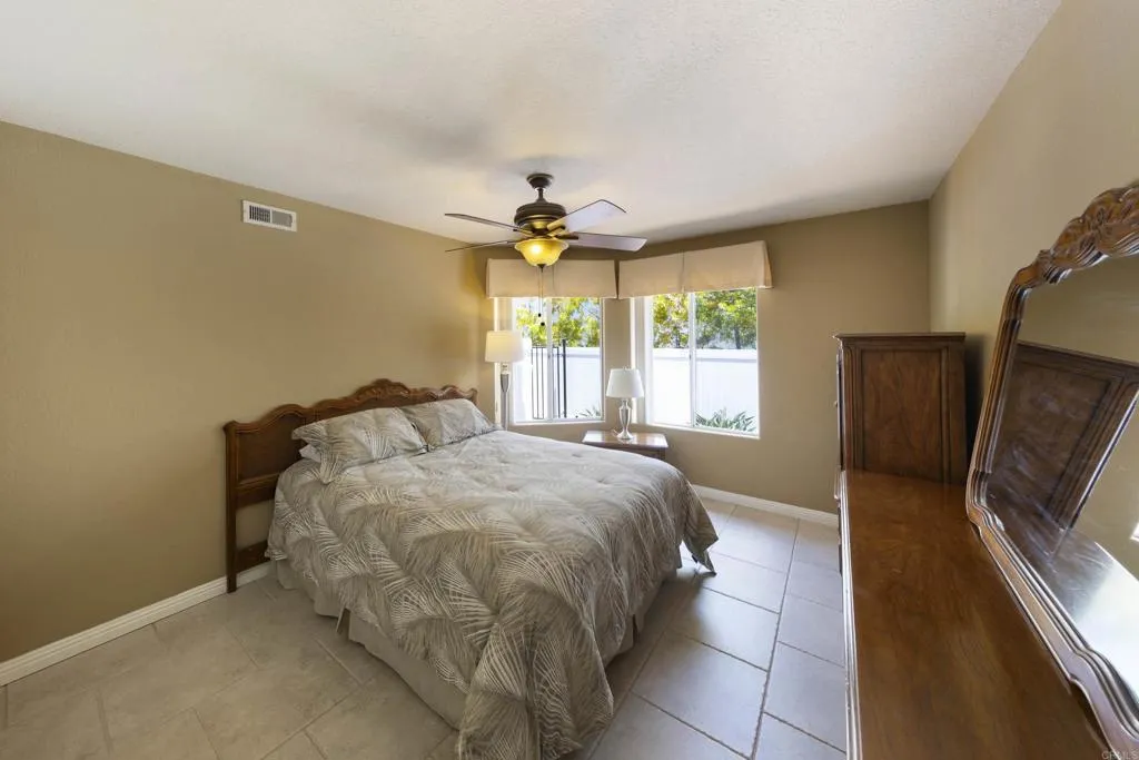 https://cdn.realtyfeed.com/cdn/127/306730975/fbb887475234434b4c544b139cf086e3.webp