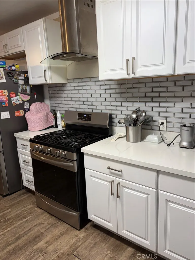 https://cdn.realtyfeed.com/cdn/127/306730979/49dbd22c52454eab0c65bd4c00fe4905.webp