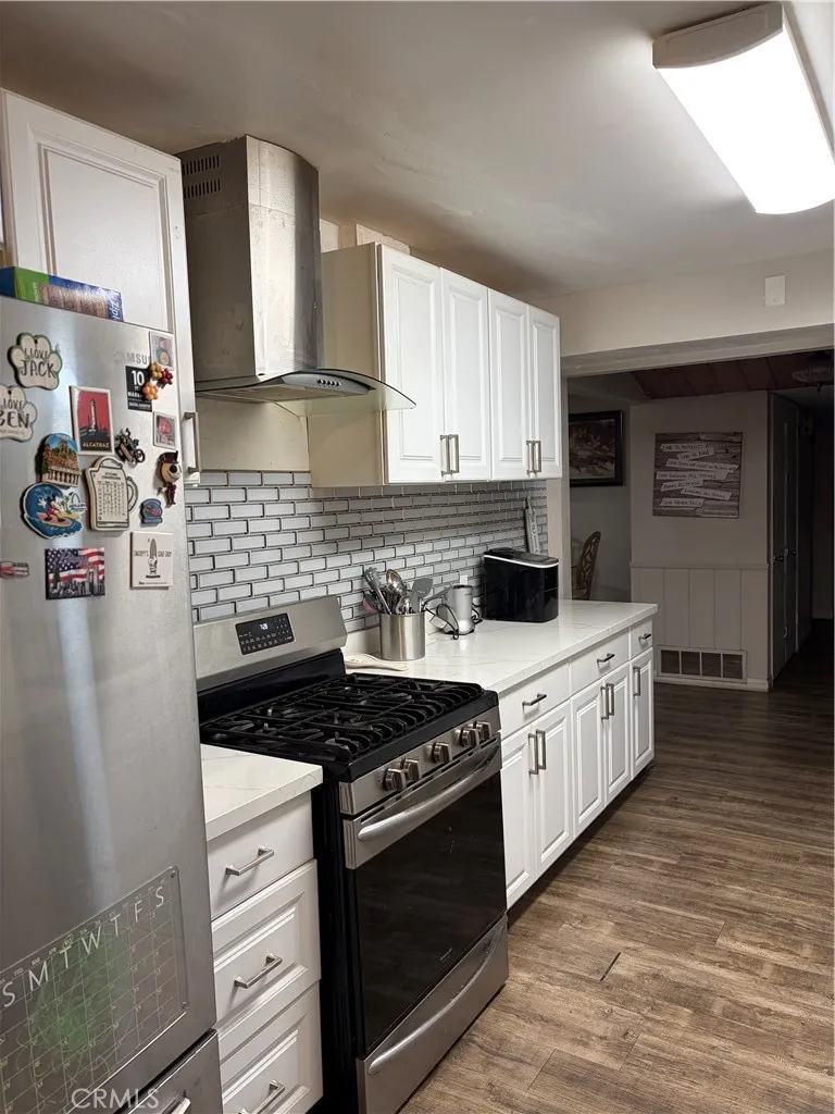 https://cdn.realtyfeed.com/cdn/127/306730979/560f0062bd3d96c20b772f88ae2fcdc6.webp