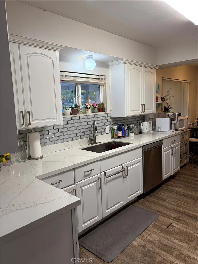 https://cdn.realtyfeed.com/cdn/127/306730979/5e7287cbc05ed64ad045645f9af689e7.webp