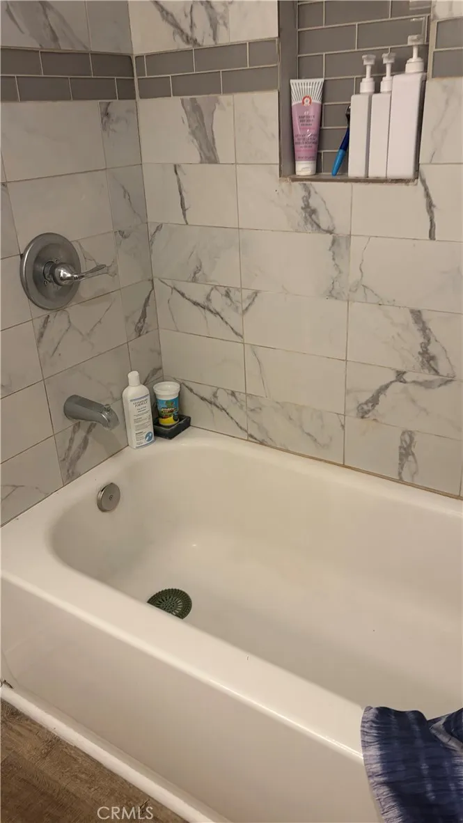 https://cdn.realtyfeed.com/cdn/127/306730979/5ec11fed7397c8fc586798bf564f786f.webp