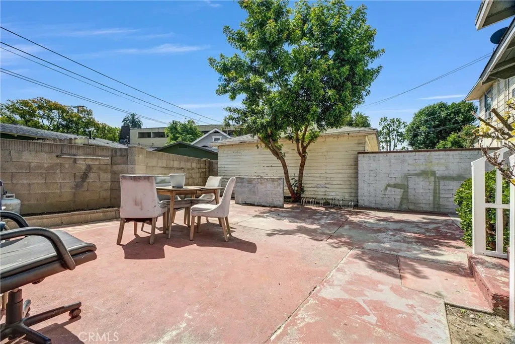 831 French Street, Santa Ana, CA 92701 - Photo 5 of 50, Santa Ana, CA
