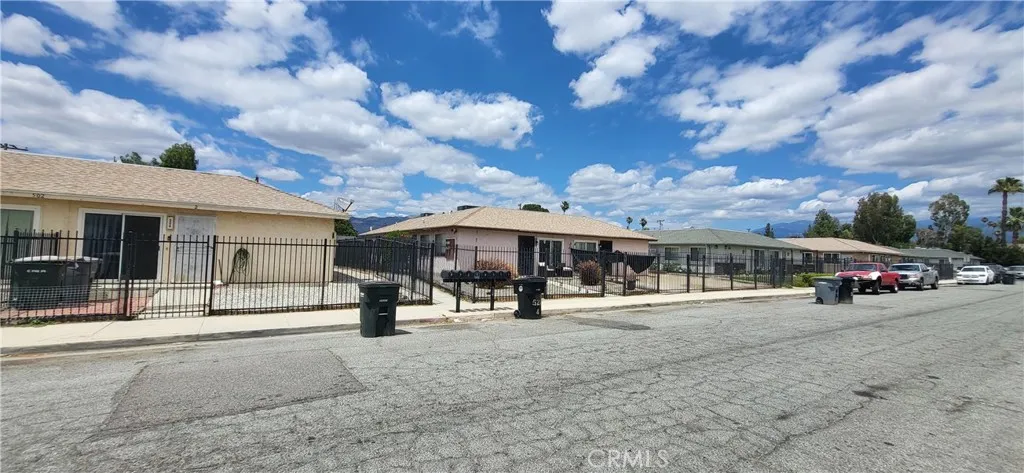 Hemet, CA 92543