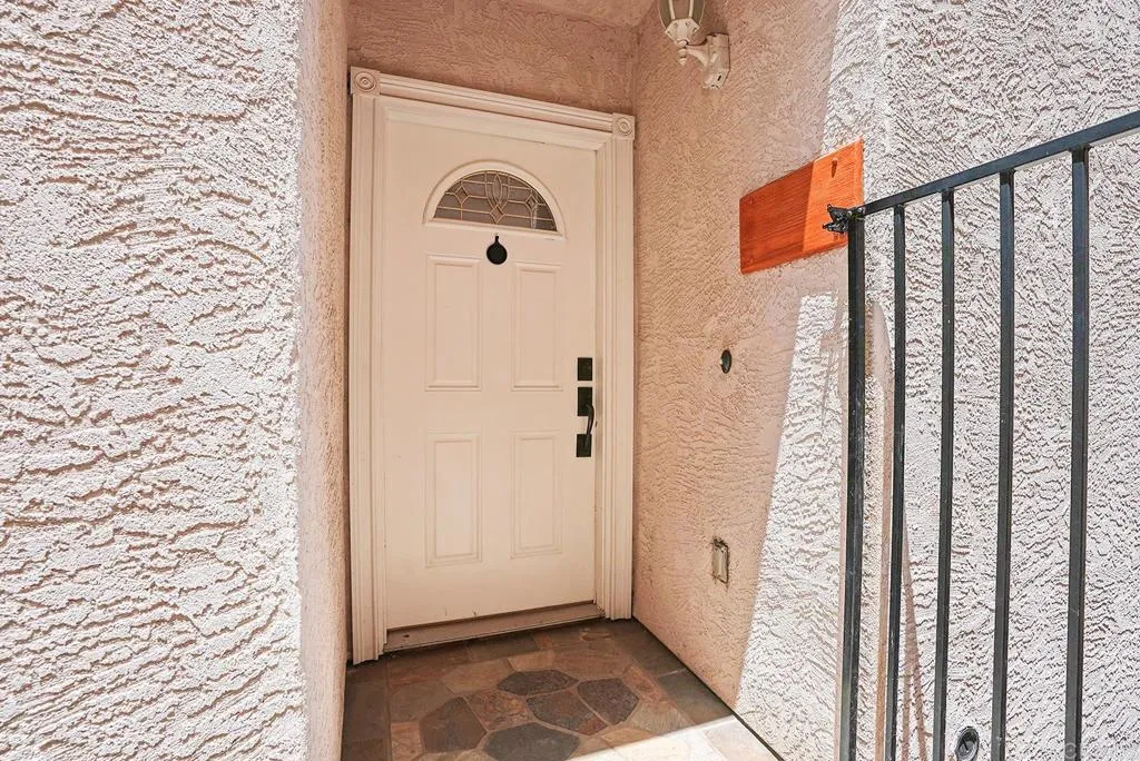https://cdn.realtyfeed.com/cdn/127/306731006/a0e817878e53fdbbe69a914f19fa997d.webp