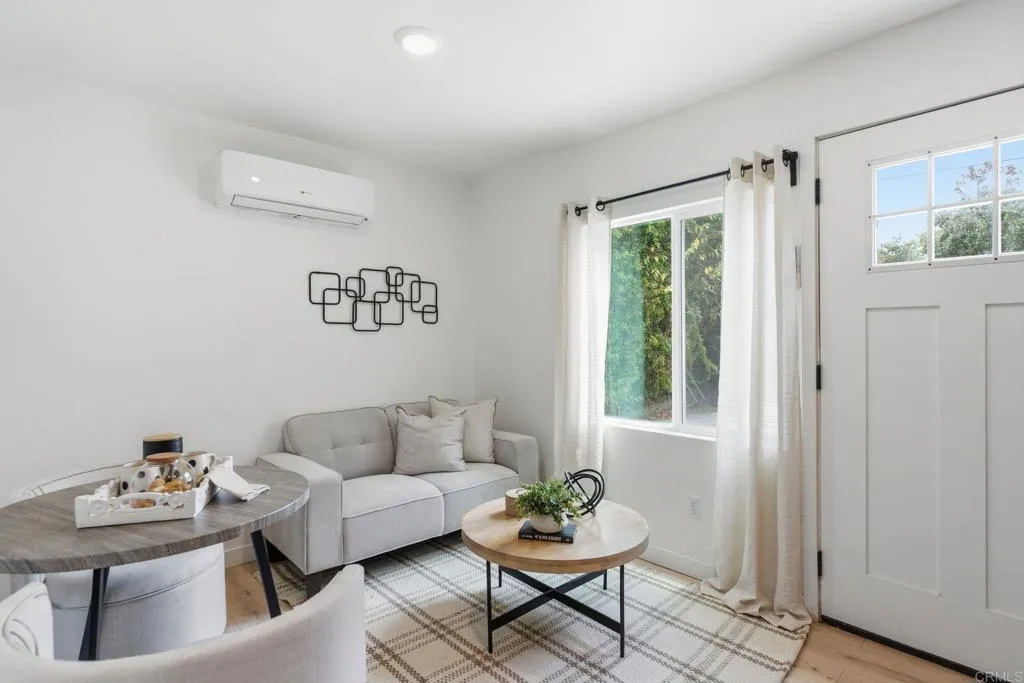 https://cdn.realtyfeed.com/cdn/127/306731016/39e948a323d3ad47ee6b28ba3aabb3ae.webp