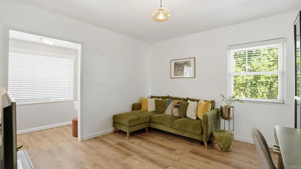 https://cdn.realtyfeed.com/cdn/127/306731016/67efbb286f1e1011053e0acdf598a3b4.webp